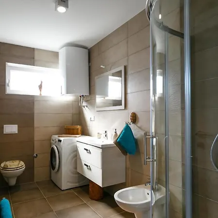 Apartment Fuer 5 Personen Ca 70 Qm In Vantacici, Kvarner Bucht Krk Vantacici